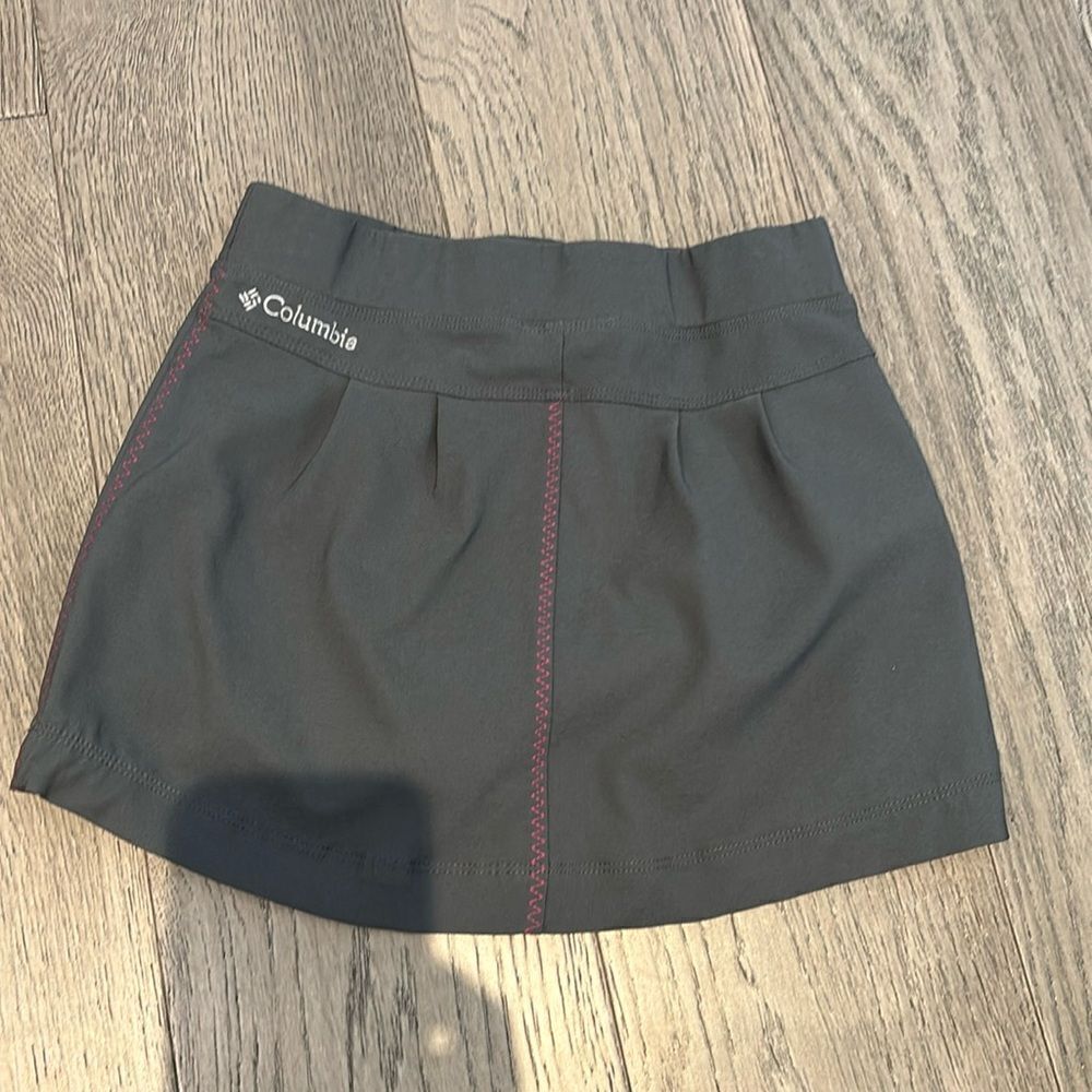 Columbia size xs girls sport skirt